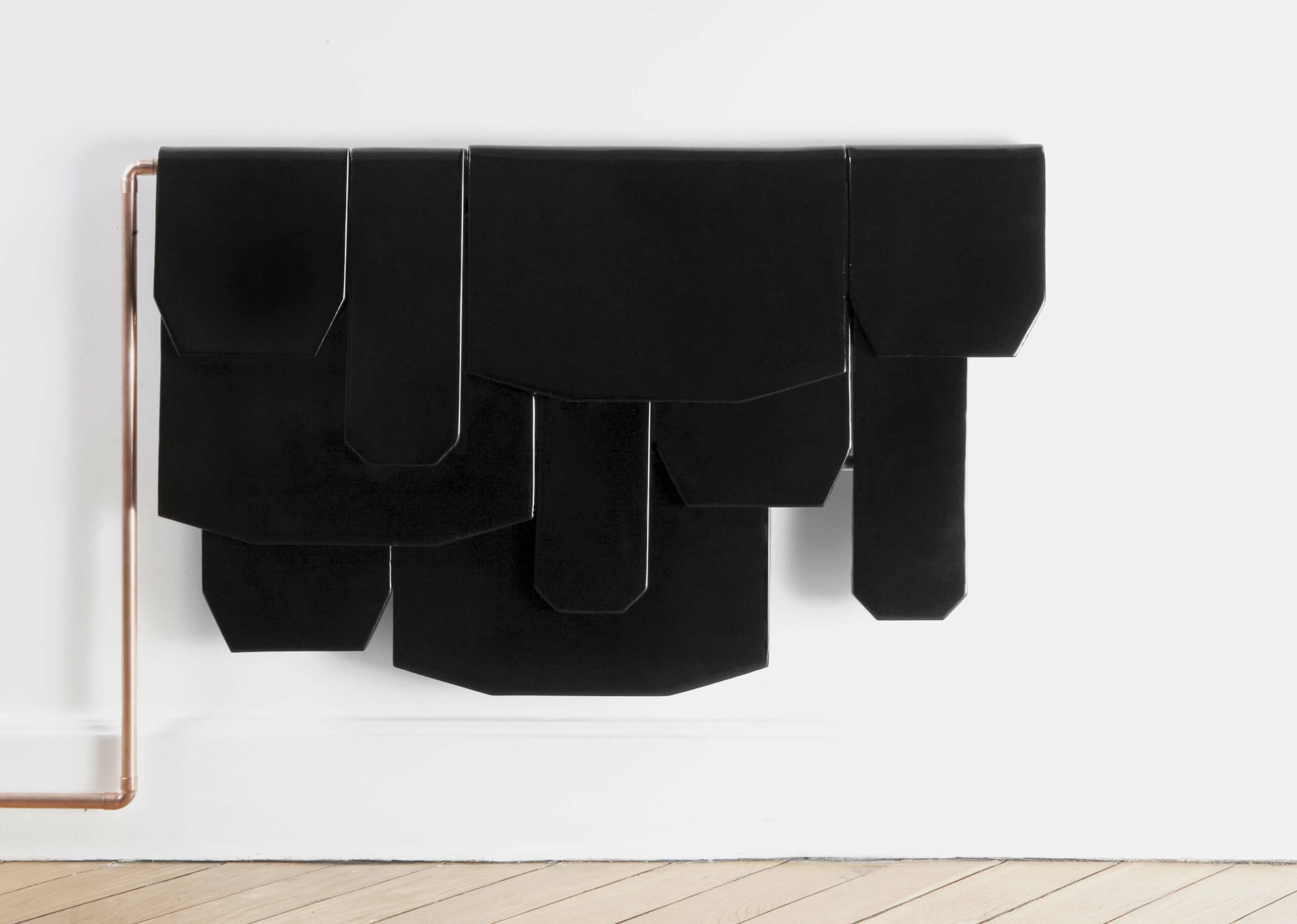 Objet Trou Noir, Matière Dernière, Radiateur – Collections permanentes du Centre Pompidou